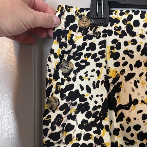 Love Scarlett Size L Pencil Skirt Leopard Print Straight Knee Length Stretch - Picture 3 of 7
